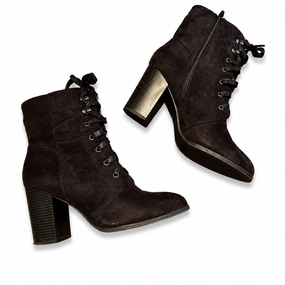 Women's Black Lace-Up Block Heel Ankle Boots